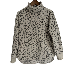 GreenTea Fleece Sweater Women’s Size Medium Long Sleeve Leopard Print Mock Neck